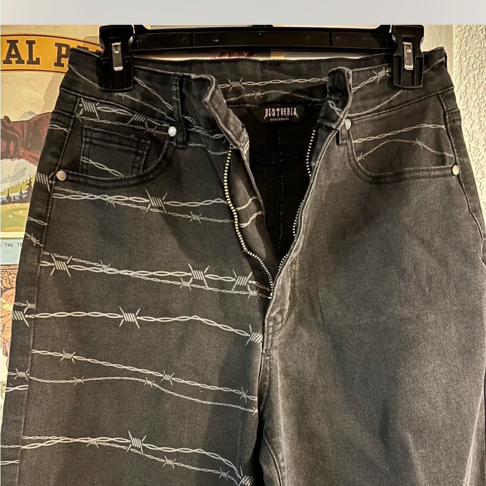 Disturbia barbed high rise wire jeans 
Sized a 6 but fits about a 29”